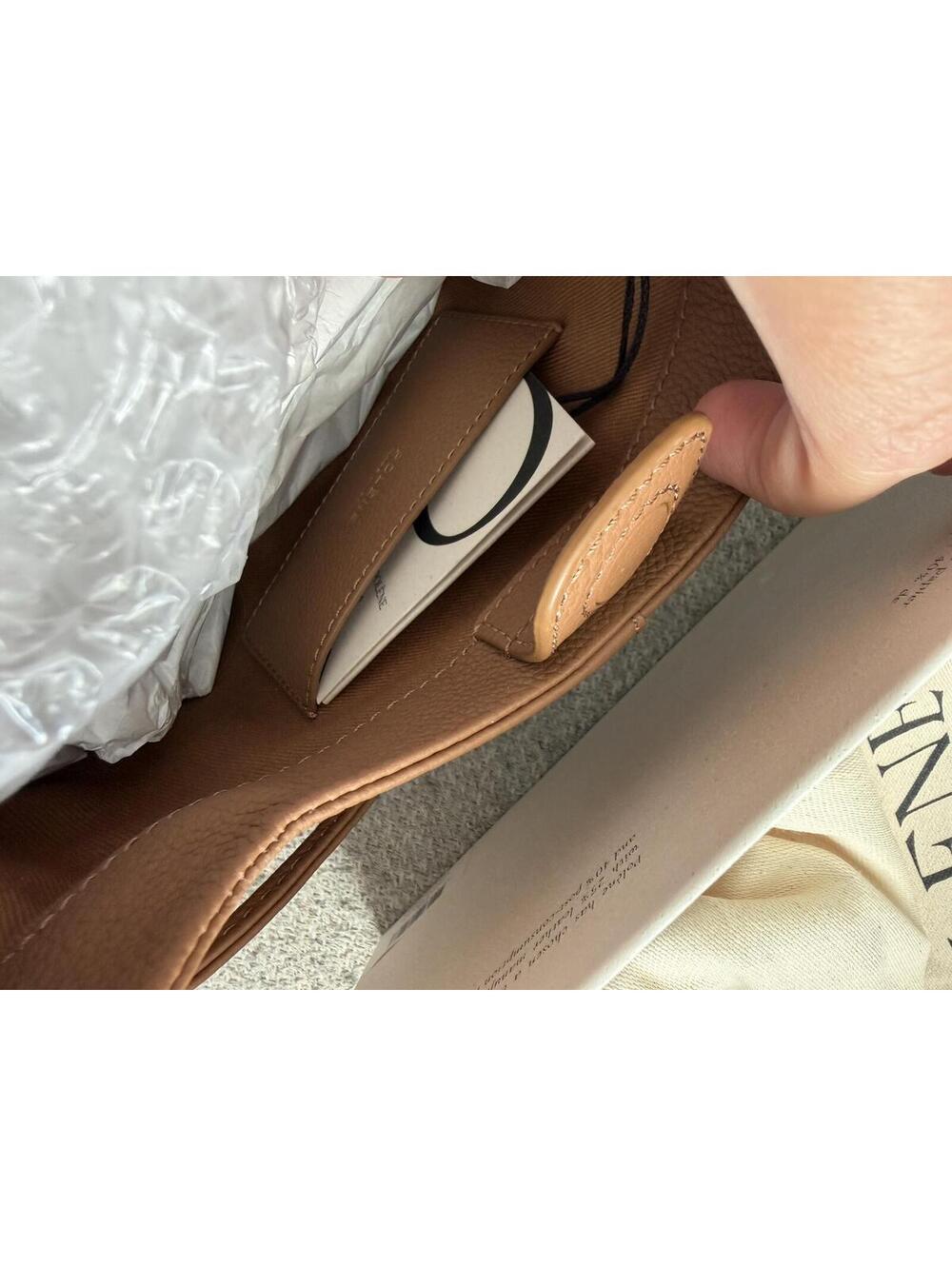 Polène Béri Camel Textured Leather Crossbody Shoulder Bag | Full-Grain Calfskin - Picture 5 of 6